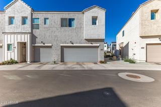 8262 N 22nd Drive, Phoenix, AZ 85021
