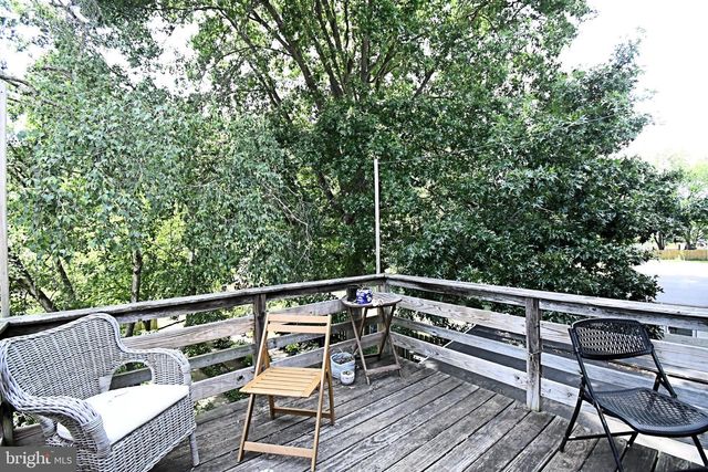 132 WALNUT ST, Mont Clare, PA 19453