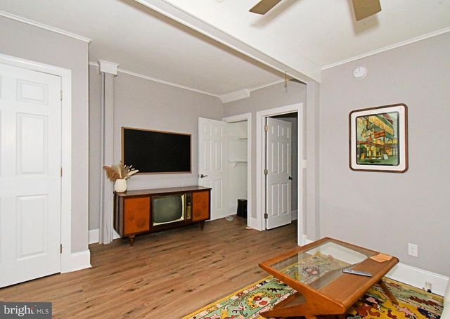 132 WALNUT ST, Mont Clare, PA 19453