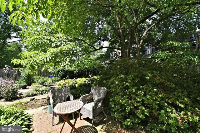 132 WALNUT ST, Mont Clare, PA 19453