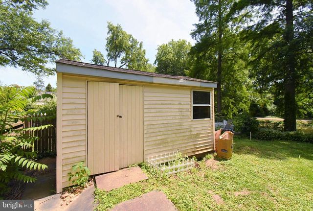 132 WALNUT ST, Mont Clare, PA 19453