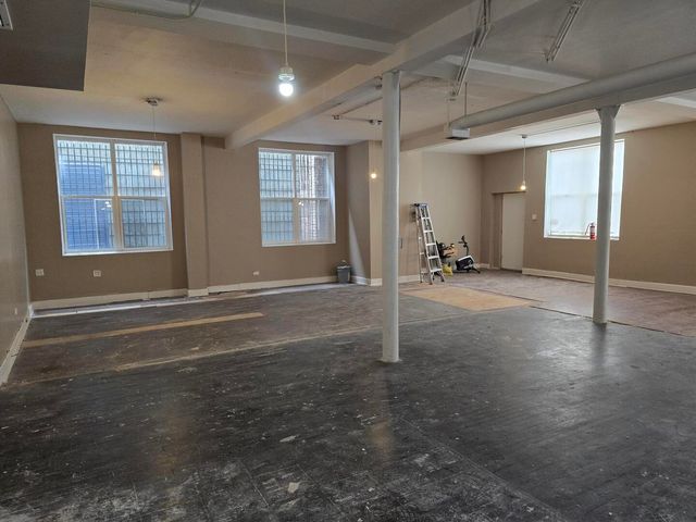 3918 N Ashland Avenue, Chicago, IL 60613