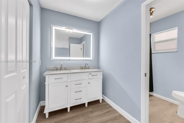 13210 SW 21st St, Miami, FL 33175