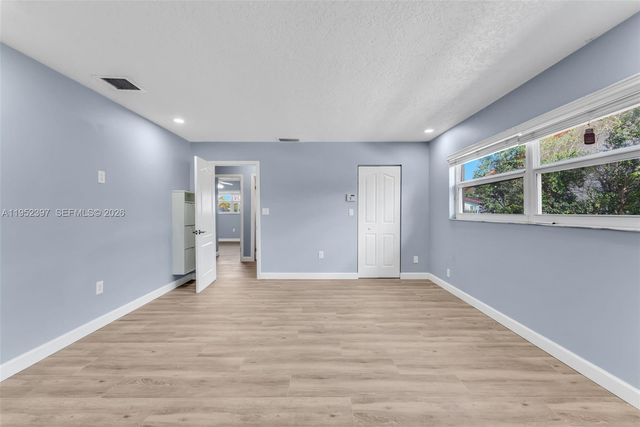 13210 SW 21st St, Miami, FL 33175