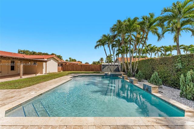 13210 SW 21st St, Miami, FL 33175