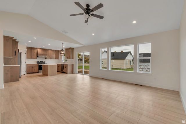 125 E CANYON RD, Henefer, UT 84033