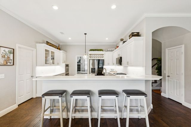 1060 Rosewood Drive, Grapevine, TX 76051