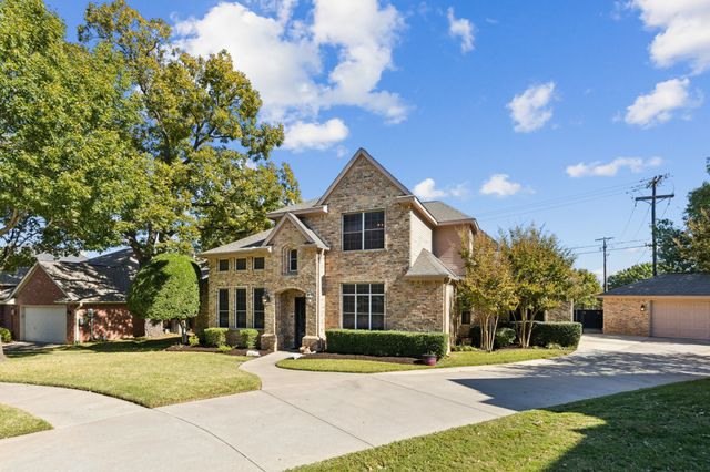 1060 Rosewood Drive, Grapevine, TX 76051