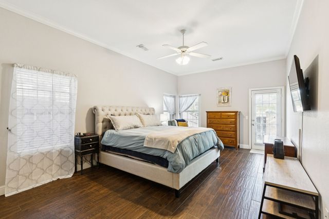 1060 Rosewood Drive, Grapevine, TX 76051