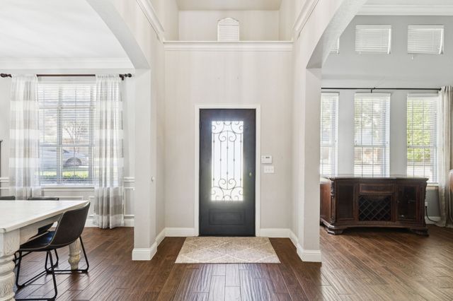 1060 Rosewood Drive, Grapevine, TX 76051