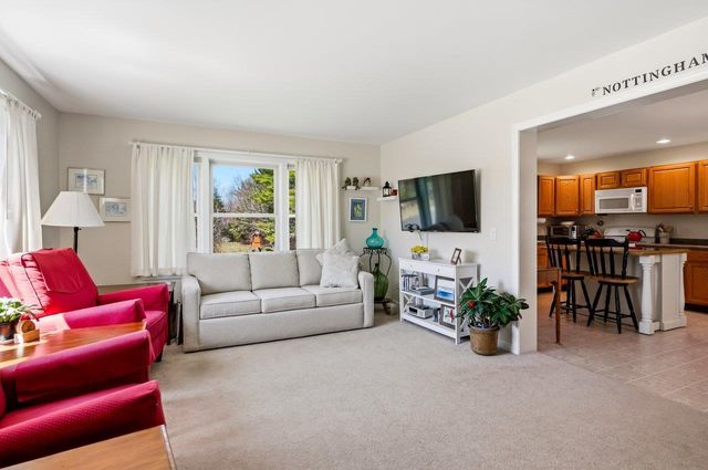 345 Stage Road, Nottingham, NH 03290