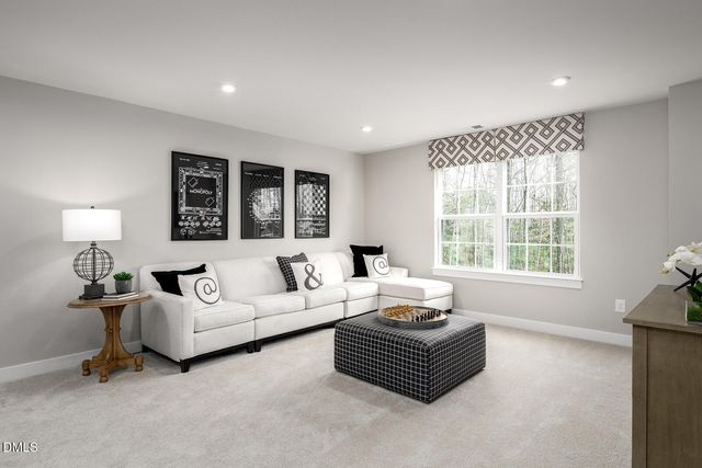 908 Walker Ridge Way, Willow Springs, NC 27592