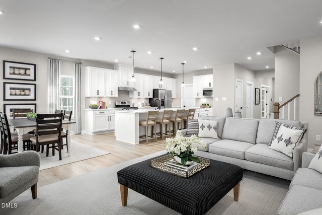 908 Walker Ridge Way, Willow Springs, NC 27592