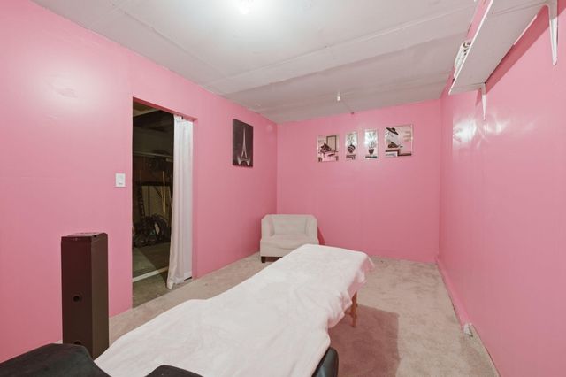 2716 Apple Valley Avenue SW, Albuquerque, NM 87105