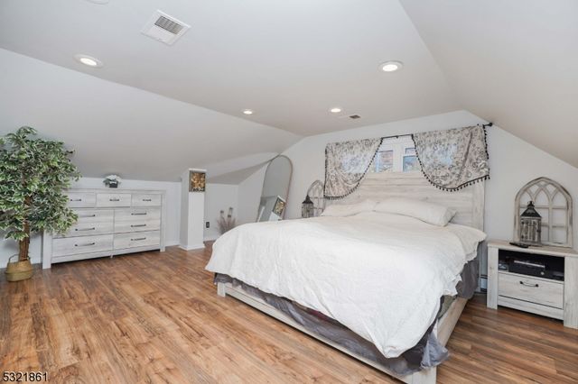 13 Bartle Rd, Franklin Twp., NJ 08873