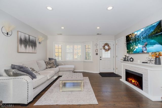 13 Bartle Rd, Franklin Twp., NJ 08873