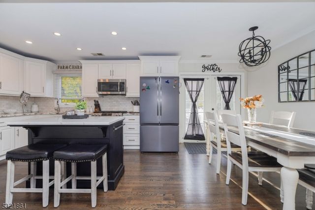 13 Bartle Rd, Franklin Twp., NJ 08873