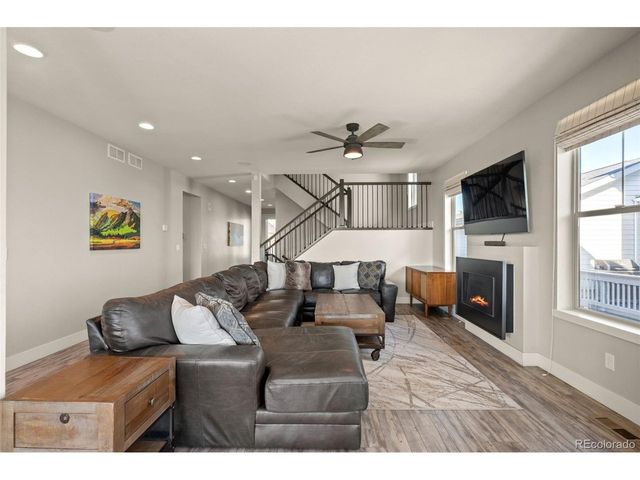 6985 S Buchanan Ct, Aurora, CO 80016