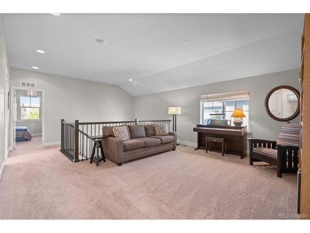 6985 S Buchanan Ct, Aurora, CO 80016
