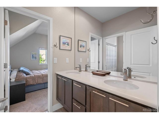 6985 S Buchanan Ct, Aurora, CO 80016