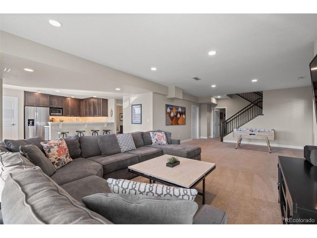 6985 S Buchanan Ct, Aurora, CO 80016