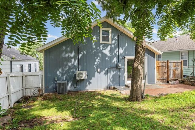 4516 Mercier Street, Kansas City, MO 64111