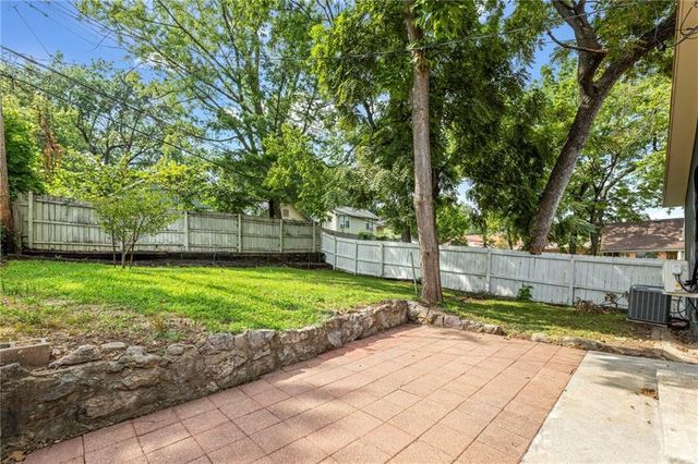 4516 Mercier Street, Kansas City, MO 64111