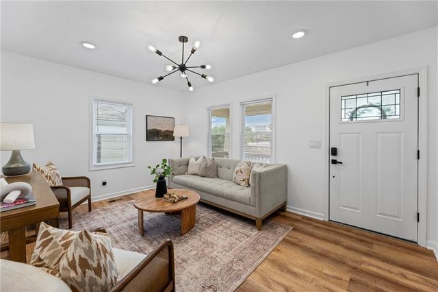 4516 Mercier Street, Kansas City, MO 64111