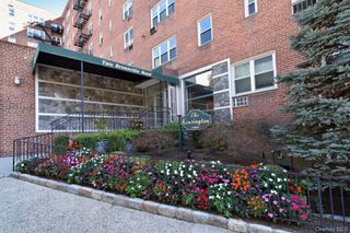 2 Bronxville Road 5N, Bronxville, NY 10708
