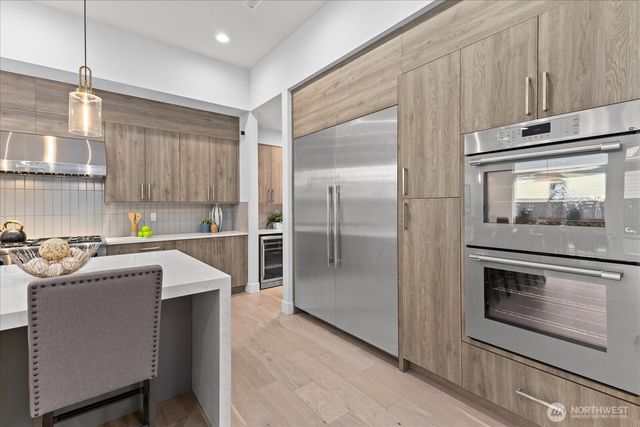 13038 NE 102nd Place, Kirkland, WA 98033