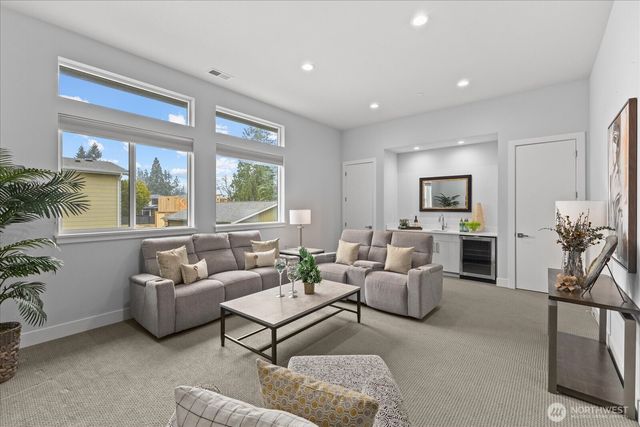 13038 NE 102nd Place, Kirkland, WA 98033