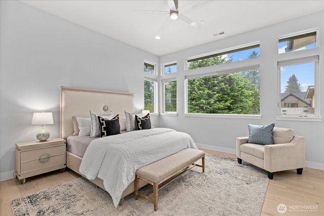 13038 NE 102nd Place, Kirkland, WA 98033