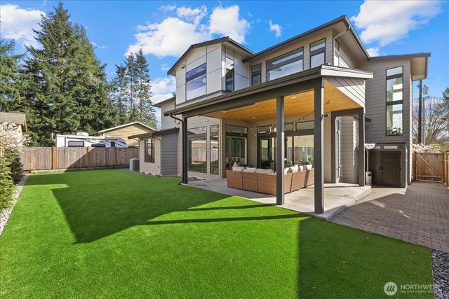 13038 NE 102nd Place, Kirkland, WA 98033