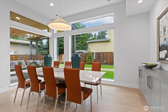 13038 NE 102nd Place, Kirkland, WA 98033