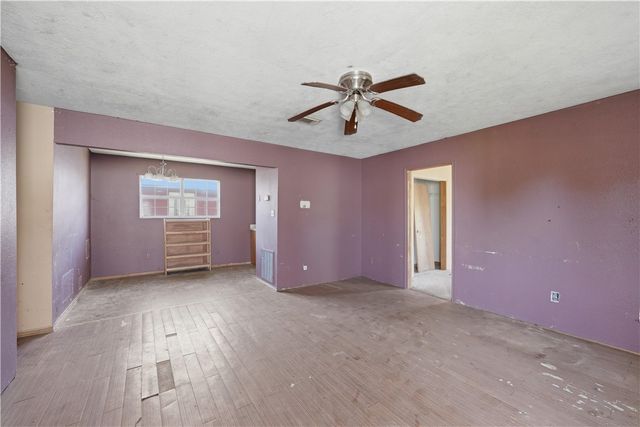 1403 Pecan Street, Hearne, TX 77859