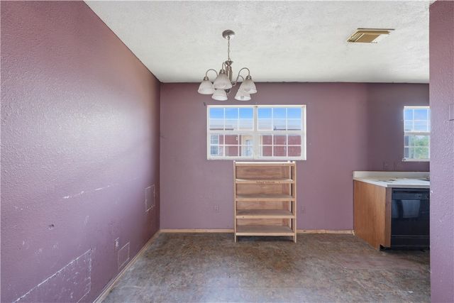 1403 Pecan Street, Hearne, TX 77859