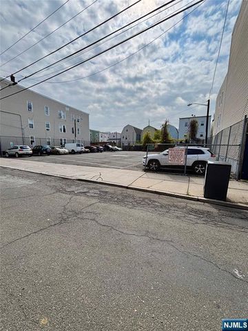 7 Franklin Avenue 5 & 6, Harrison, NJ 07029