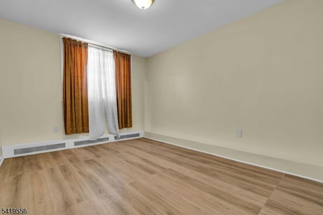 305 Cator Ave 1B, Jersey City, NJ 07305