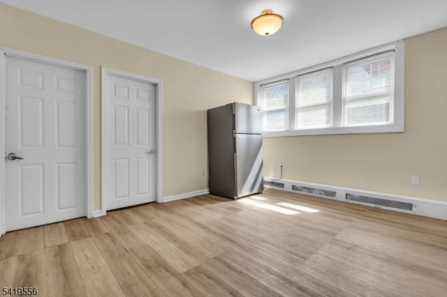 305 Cator Ave 1B, Jersey City, NJ 07305