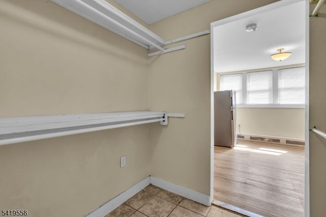 305 Cator Ave 1B, Jersey City, NJ 07305