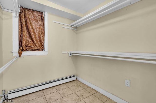 305 Cator Ave 1B, Jersey City, NJ 07305