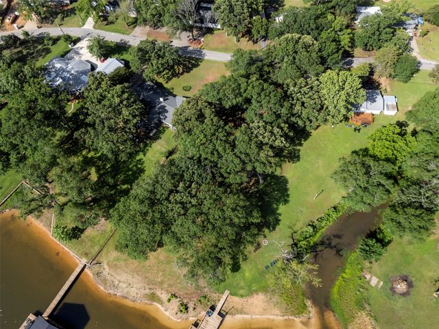 1805 Beavers Point, Bonham, TX 75418