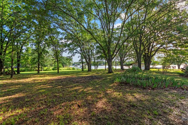 1805 Beavers Point, Bonham, TX 75418