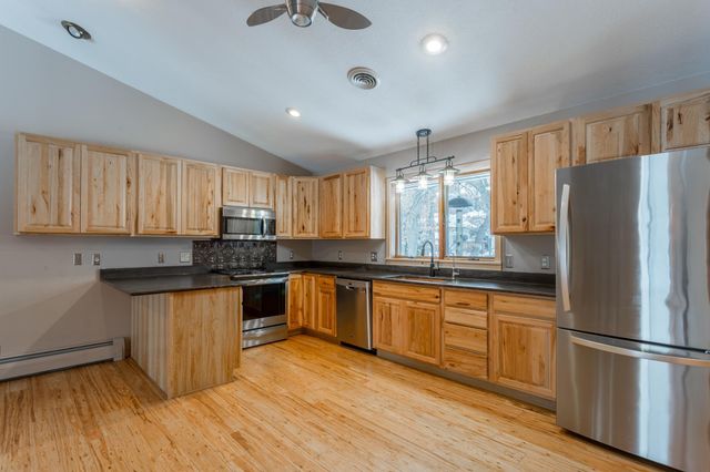 8717 Demontreville Trail N, Lake Elmo, MN 55042