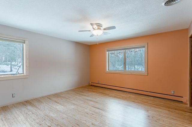 8717 Demontreville Trail N, Lake Elmo, MN 55042