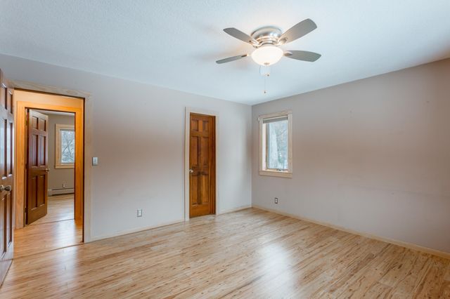 8717 Demontreville Trail N, Lake Elmo, MN 55042