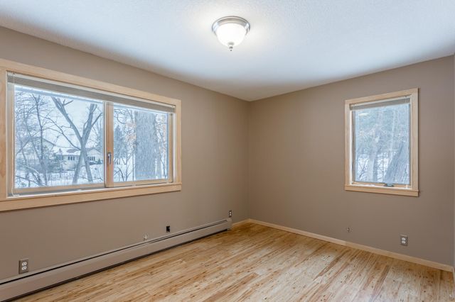 8717 Demontreville Trail N, Lake Elmo, MN 55042