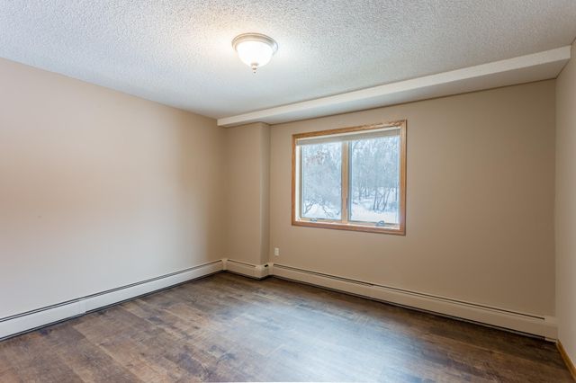 8717 Demontreville Trail N, Lake Elmo, MN 55042