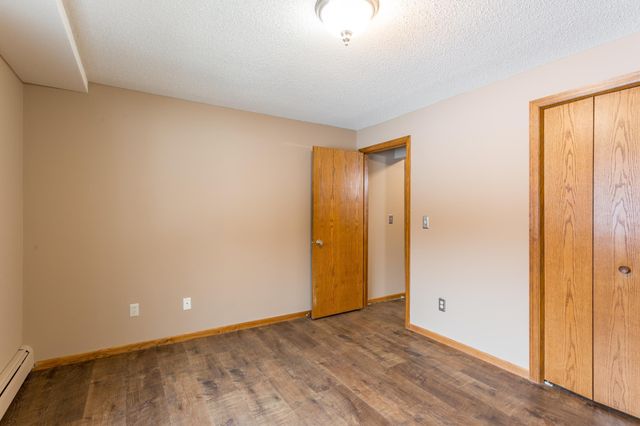 8717 Demontreville Trail N, Lake Elmo, MN 55042