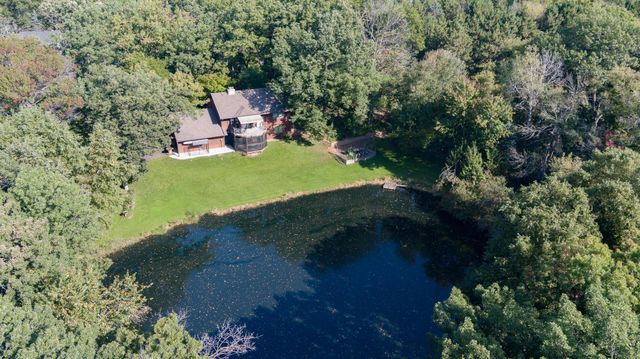 8717 Demontreville Trail N, Lake Elmo, MN 55042